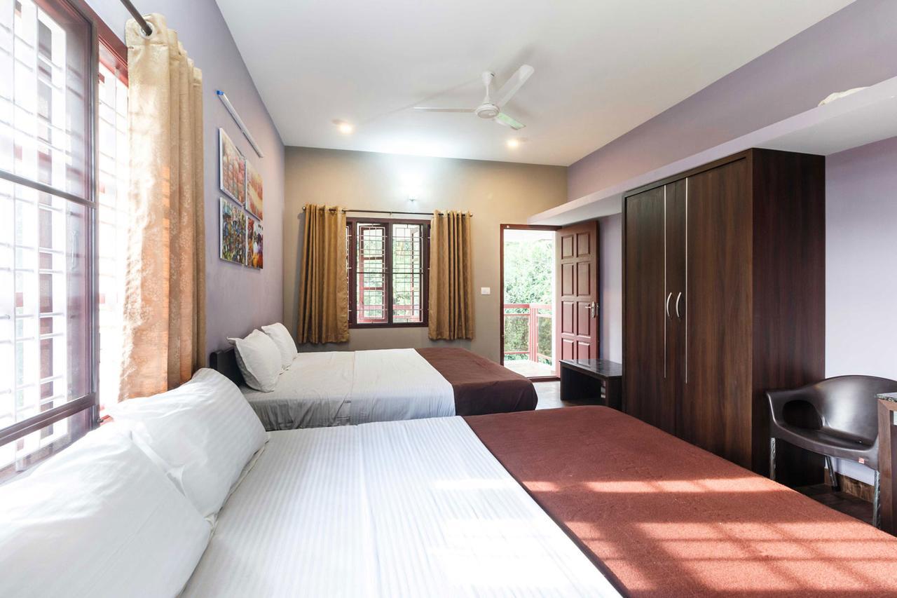 Karkera Comforts Hotell Madikeri Eksteriør bilde