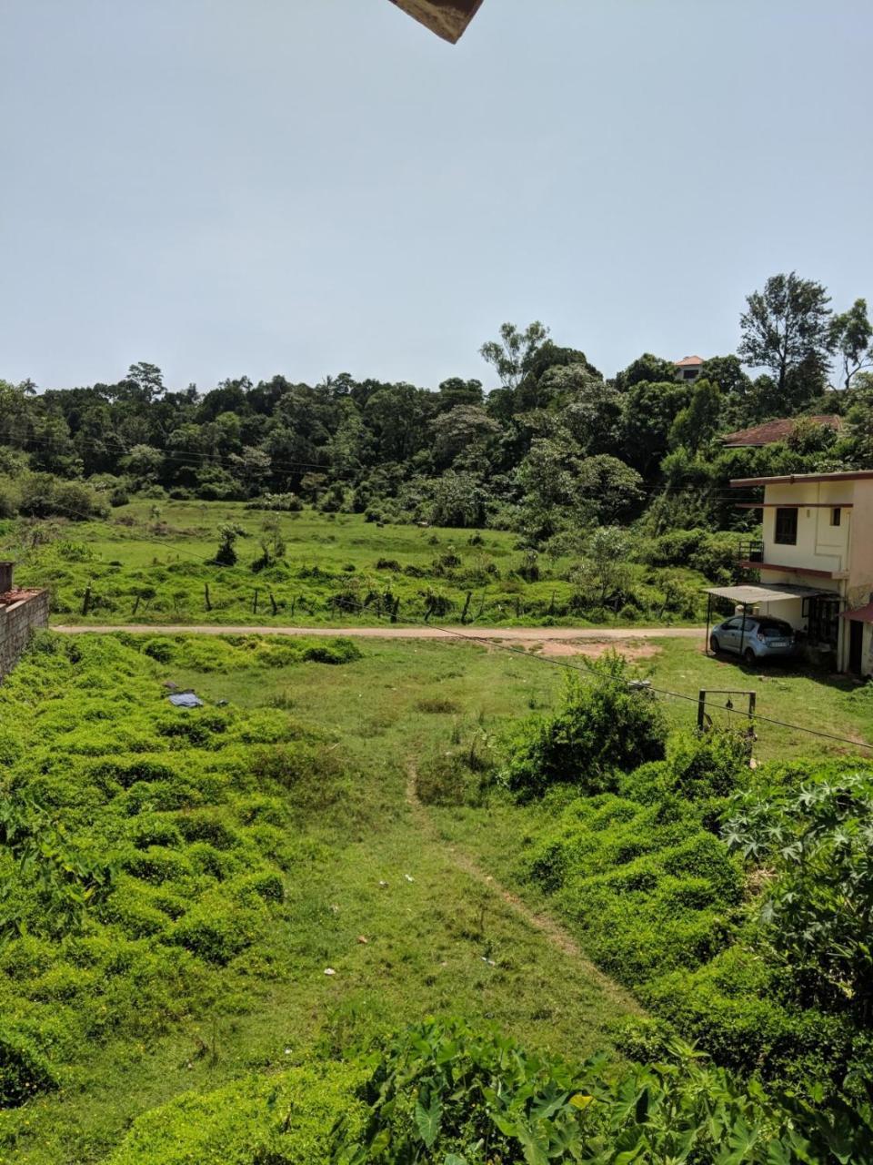 Karkera Comforts Hotell Madikeri Eksteriør bilde